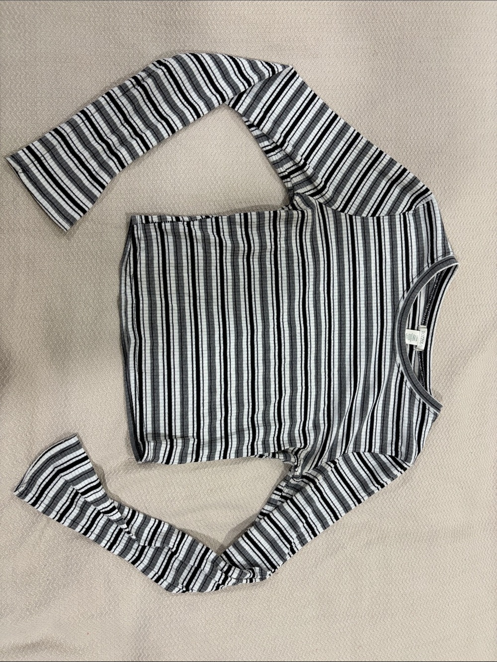 Striped Long-Sleeve Ribbed Top - Black & White